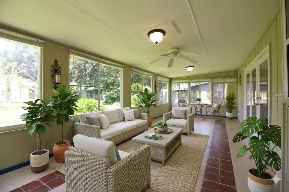 1311 GLENVIEW LANE Lakeland, FL 33813