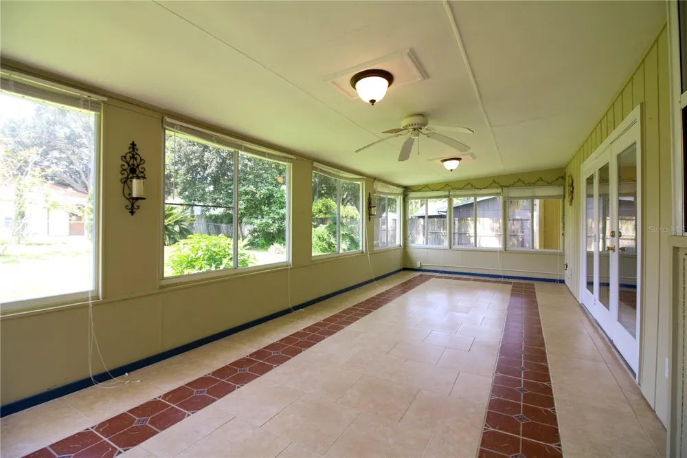 1311 GLENVIEW LANE Lakeland, FL 33813