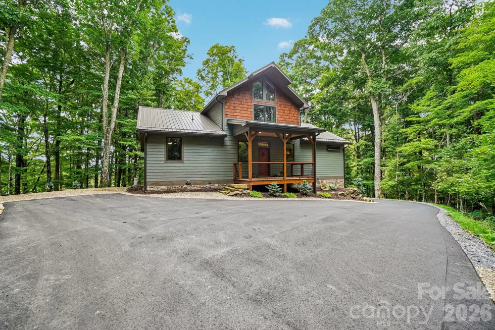1067 English Ridge Drive Mars Hill, NC 28754
