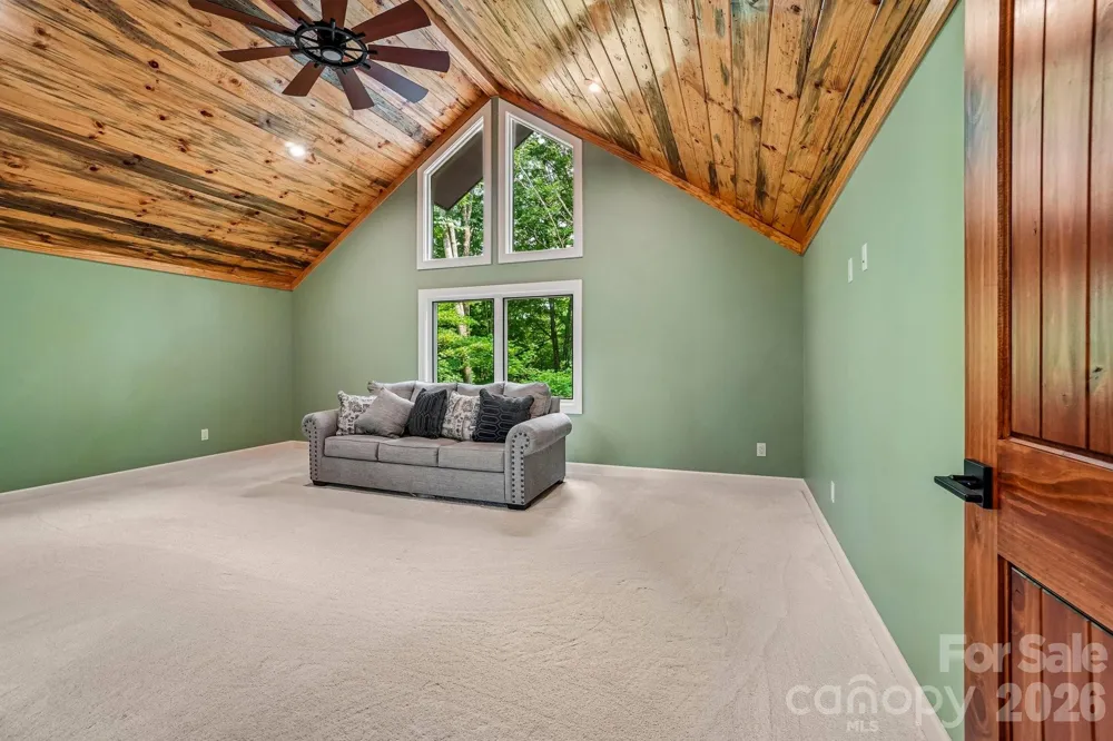 1067 English Ridge Drive Mars Hill, NC 28754