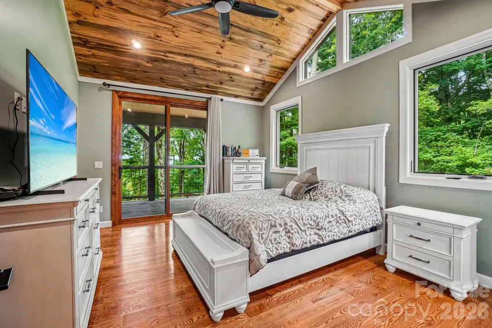1067 English Ridge Drive Mars Hill, NC 28754