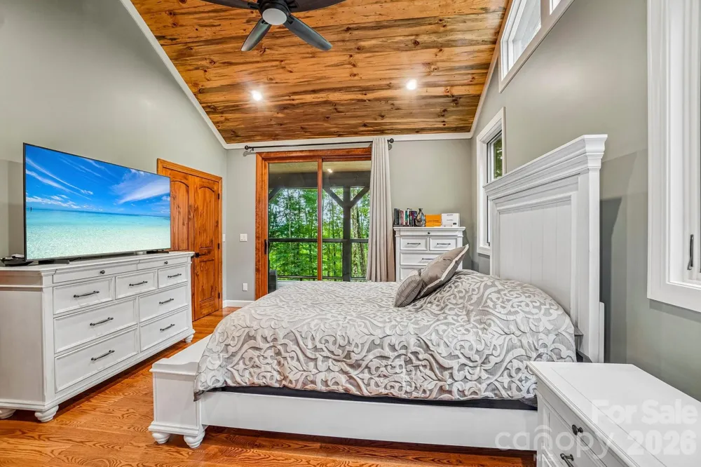 1067 English Ridge Drive Mars Hill, NC 28754