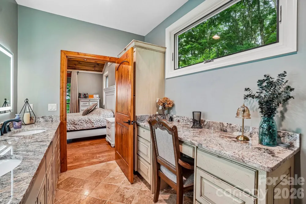 1067 English Ridge Drive Mars Hill, NC 28754