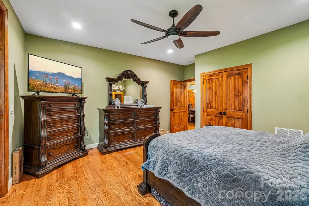 1067 English Ridge Drive Mars Hill, NC 28754