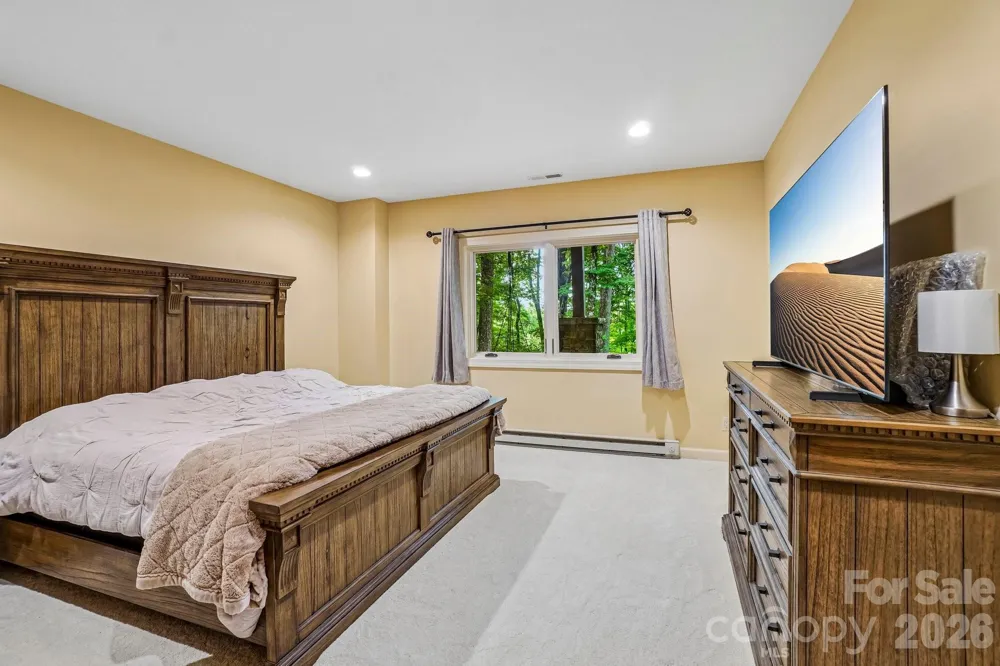 1067 English Ridge Drive Mars Hill, NC 28754
