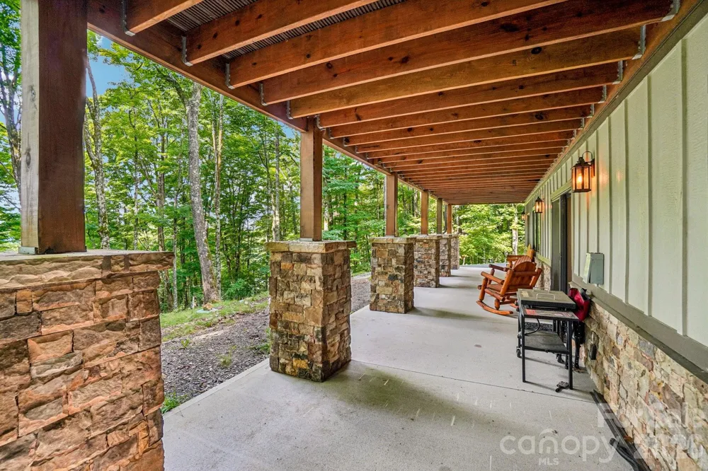 1067 English Ridge Drive Mars Hill, NC 28754