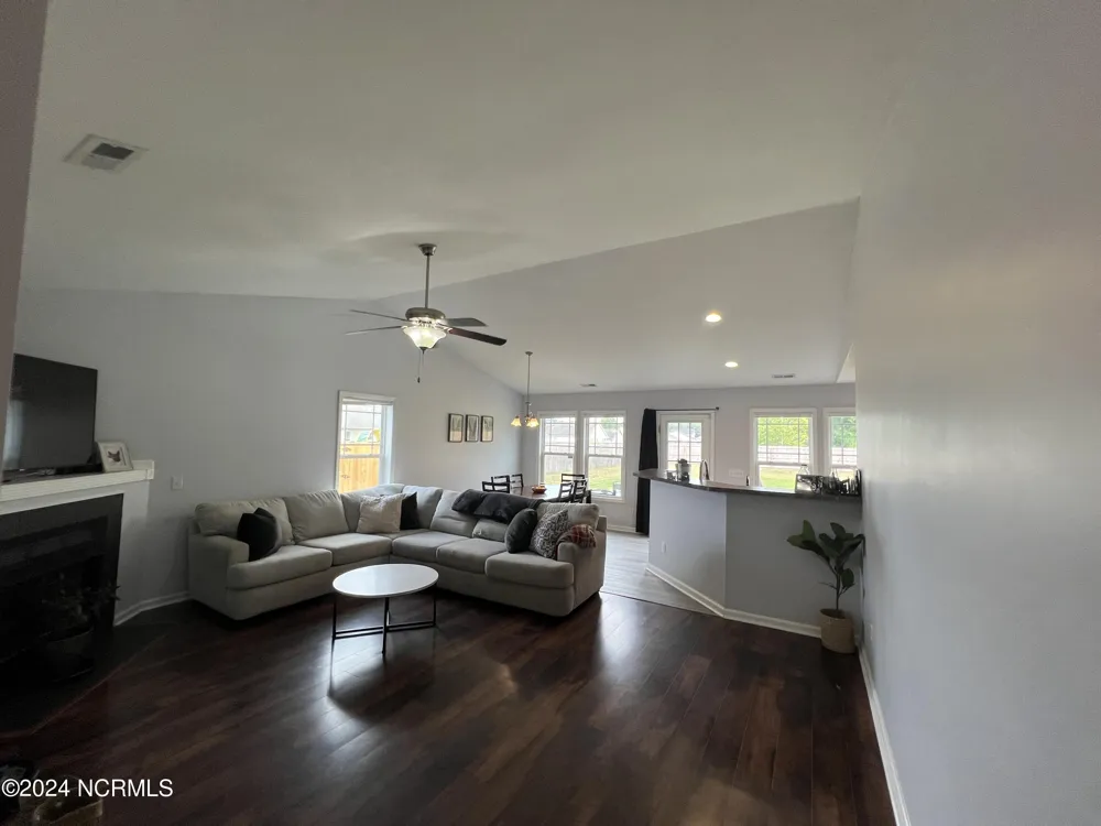 102 Gobblers Way Richlands, NC 28574