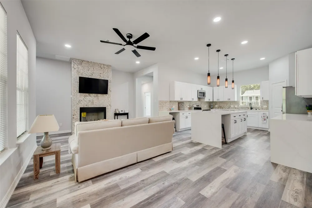 4212 Balch Drive Dallas, TX 75216
