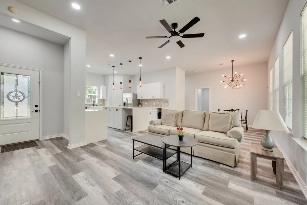 4212 Balch Drive Dallas, TX 75216