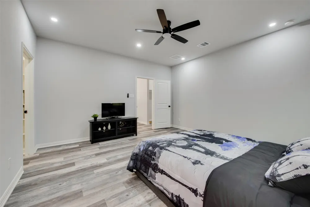 4212 Balch Drive Dallas, TX 75216