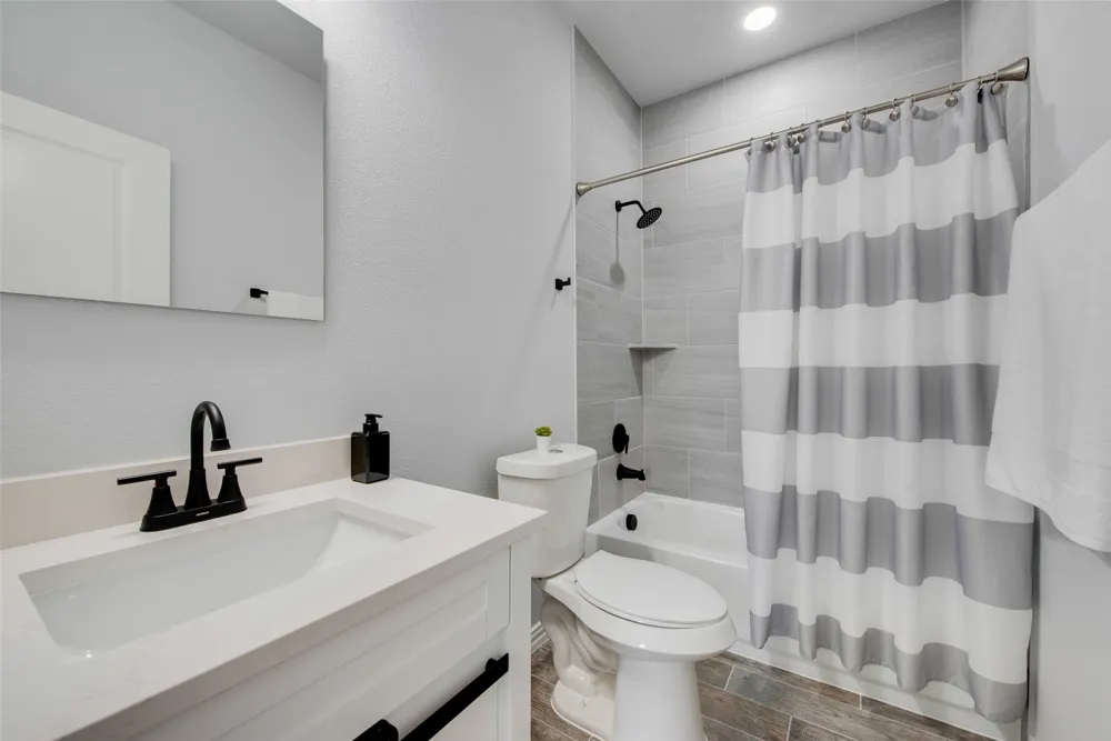 4212 Balch Drive Dallas, TX 75216