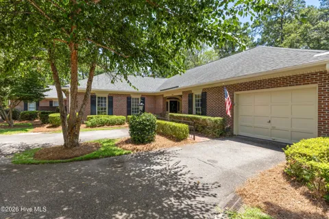 1904 Brewton Court
