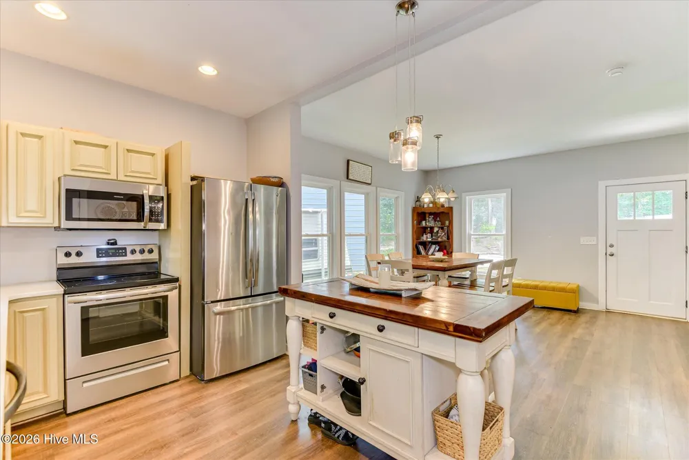 1697 Broad River Scenic Drive Tignall, GA 30668
