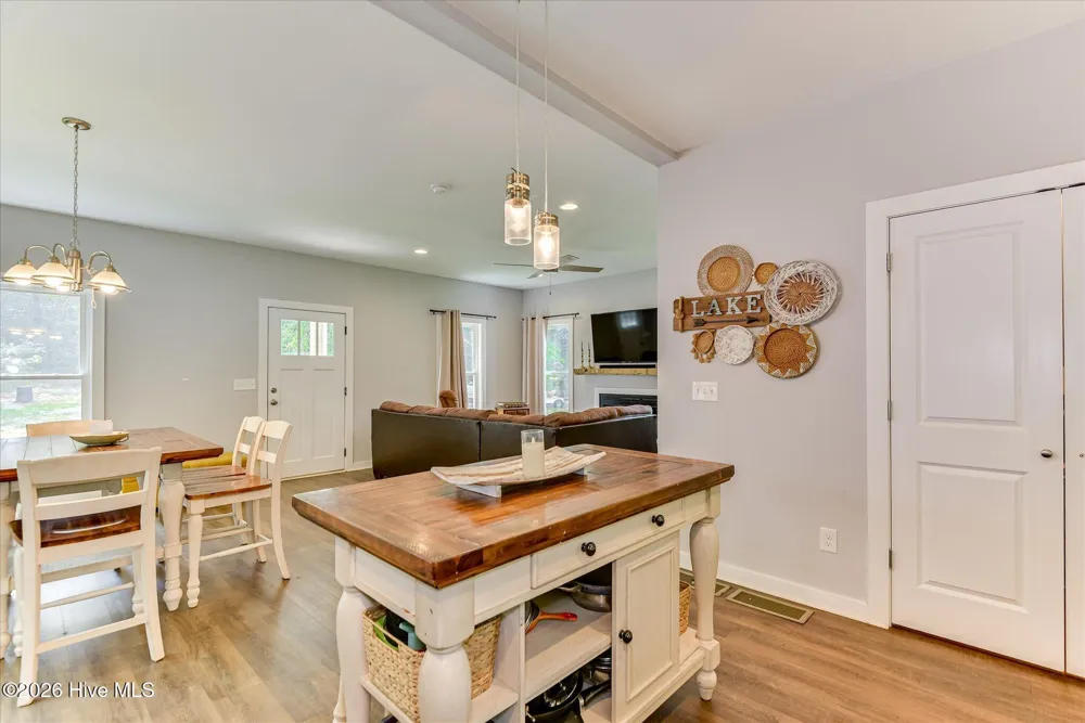 1697 Broad River Scenic Drive Tignall, GA 30668