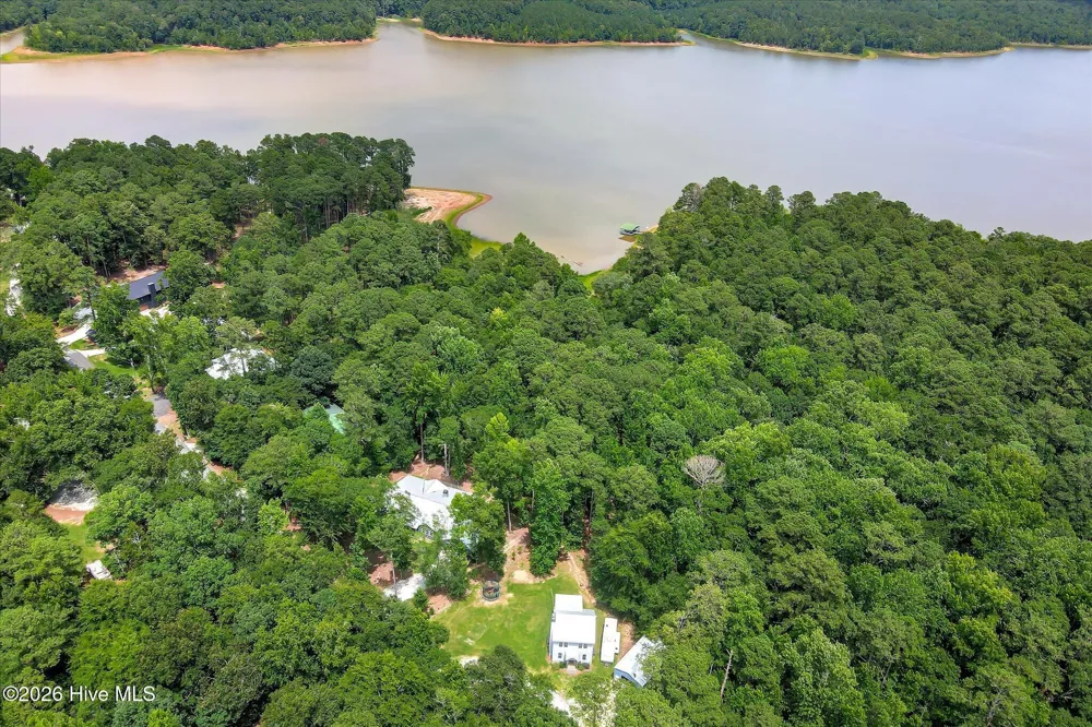 1697 Broad River Scenic Drive Tignall, GA 30668