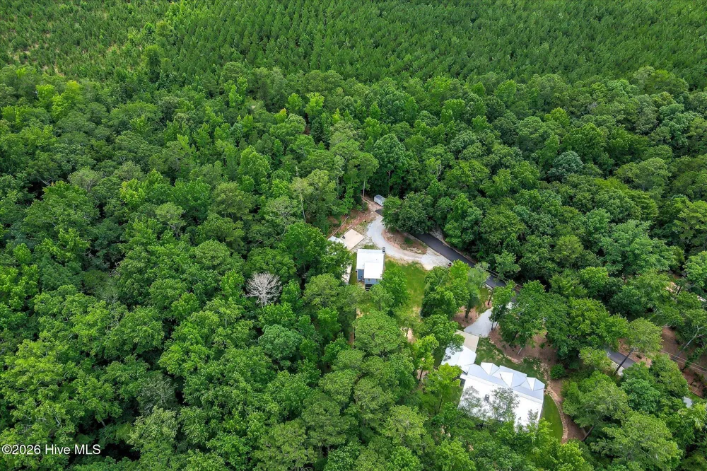 1697 Broad River Scenic Drive Tignall, GA 30668
