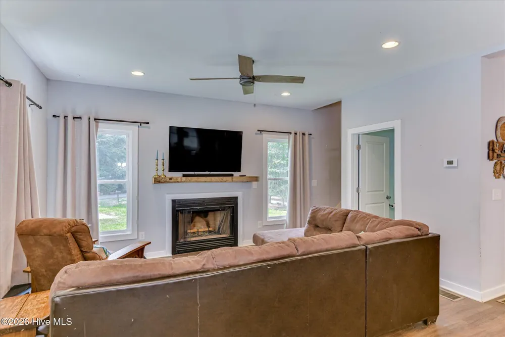 1697 Broad River Scenic Drive Tignall, GA 30668