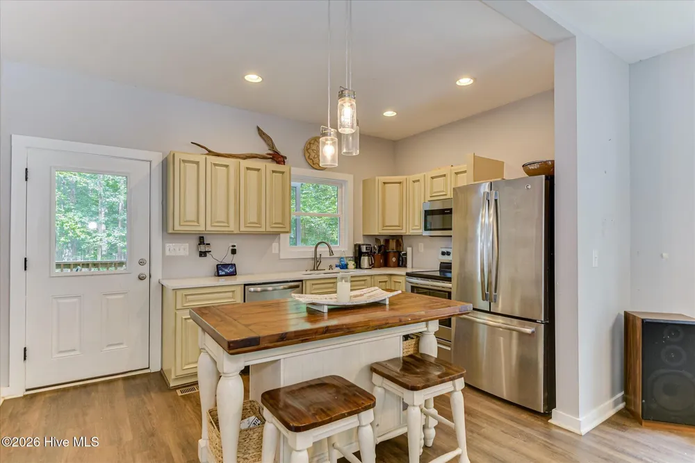 1697 Broad River Scenic Drive Tignall, GA 30668