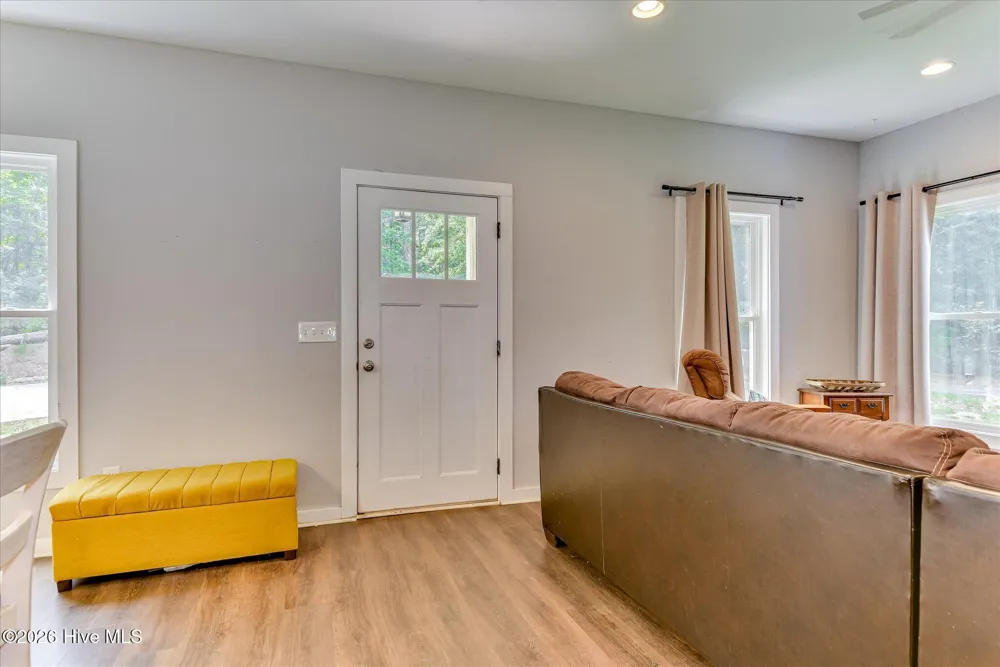 1697 Broad River Scenic Drive Tignall, GA 30668