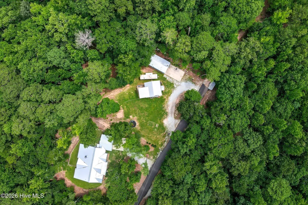 1697 Broad River Scenic Drive Tignall, GA 30668