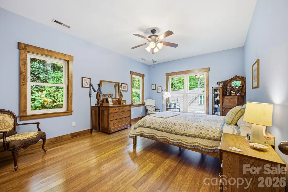 101 Reeds Creek Road Fairview, NC 28730