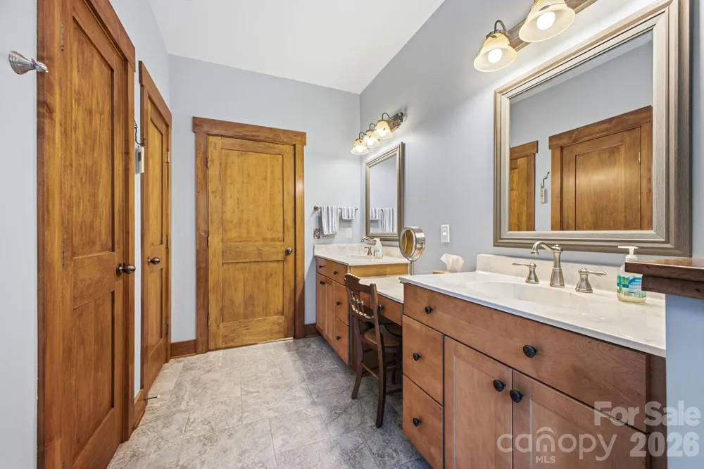 101 Reeds Creek Road Fairview, NC 28730