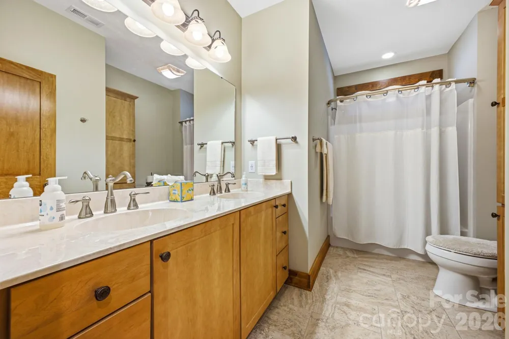 101 Reeds Creek Road Fairview, NC 28730