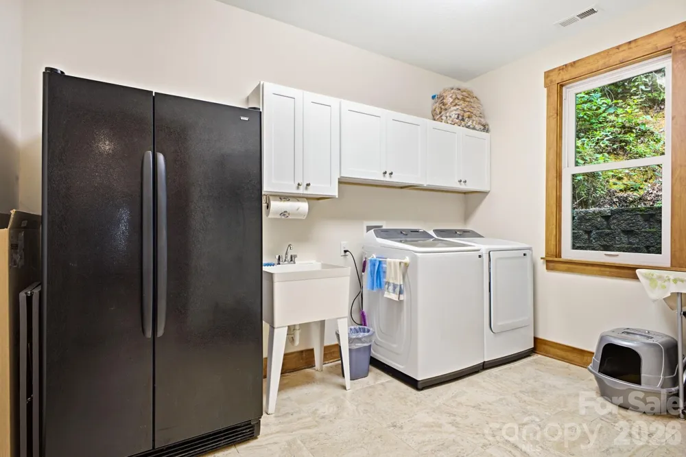 101 Reeds Creek Road Fairview, NC 28730
