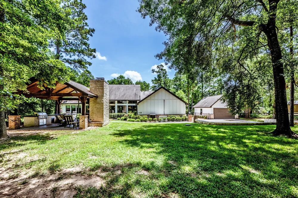 133 Dedication Trail Huntsville, TX 77340