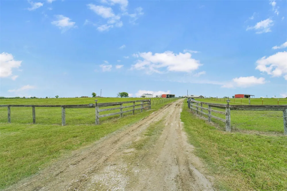 12769 Fm 362 Road Road Navasota, TX 77868