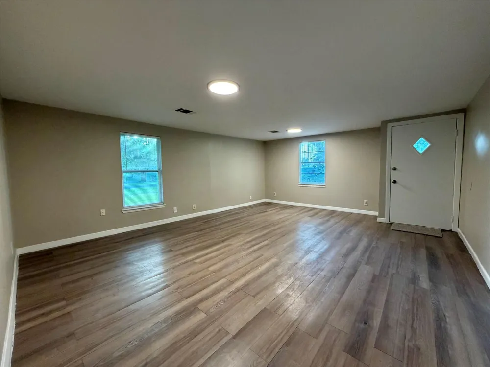 503 Mckee Street Clute, TX 77531