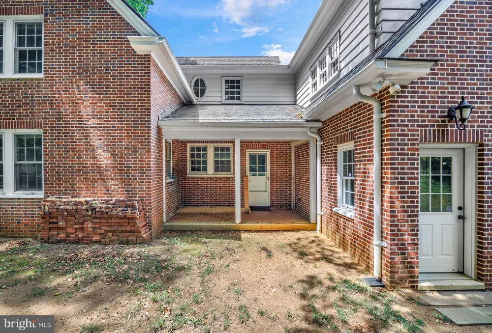 1979 BALTIMORE ANNAPOLIS BOULEVARD Annapolis, MD 21409
