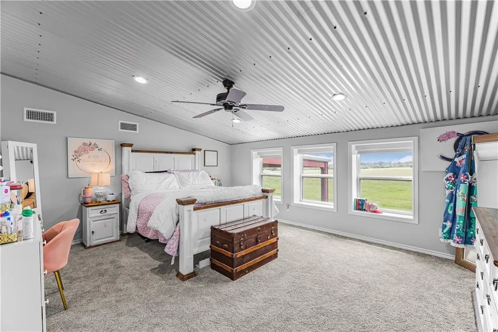 686 Rappold Road Yoakum, TX 77995