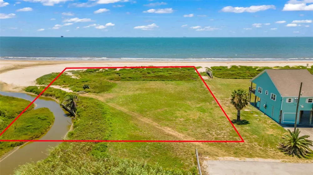 704 Villa Drive Port Bolivar, TX 77650