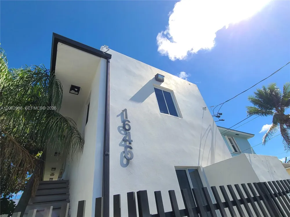 1646 NW 1st Pl #2 Miami, FL 33136