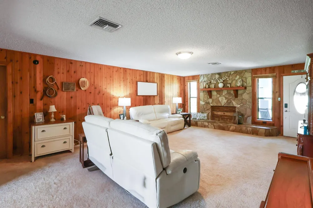 860 NW 141st Street Okeechobee, FL 34972