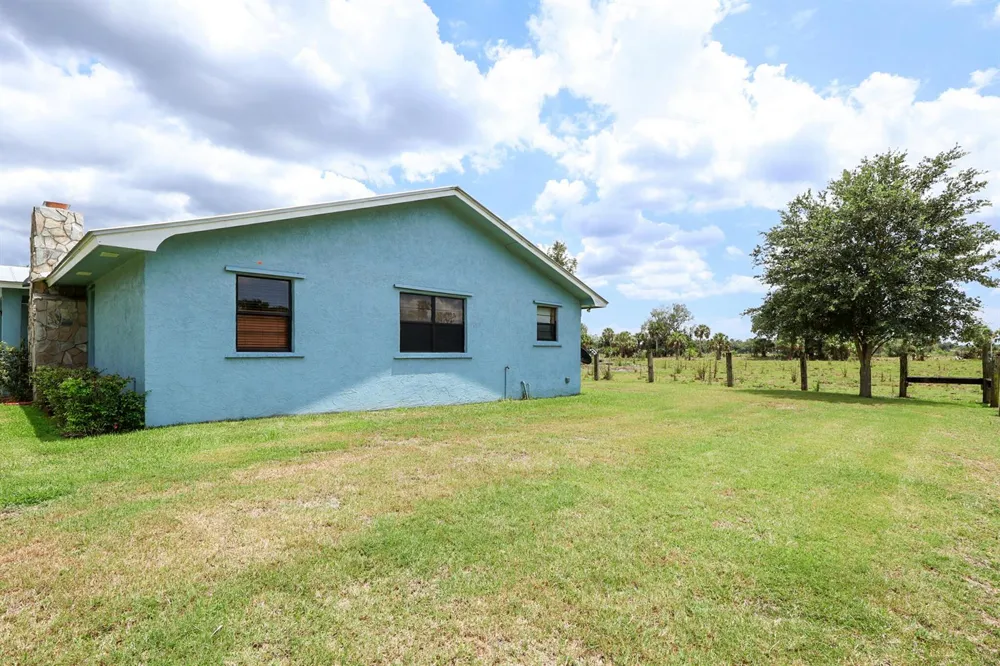 860 NW 141st Street Okeechobee, FL 34972