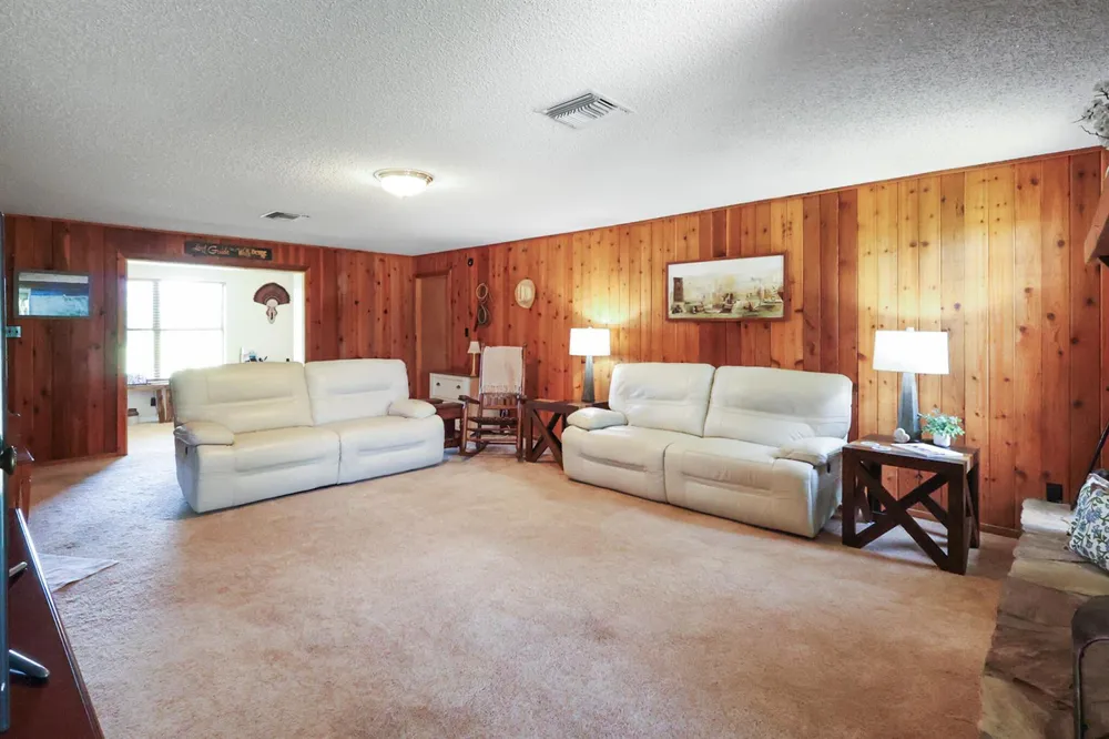860 NW 141st Street Okeechobee, FL 34972