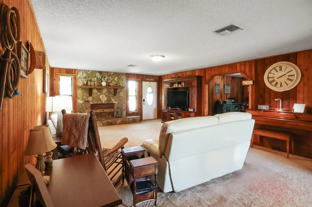 860 NW 141st Street Okeechobee, FL 34972