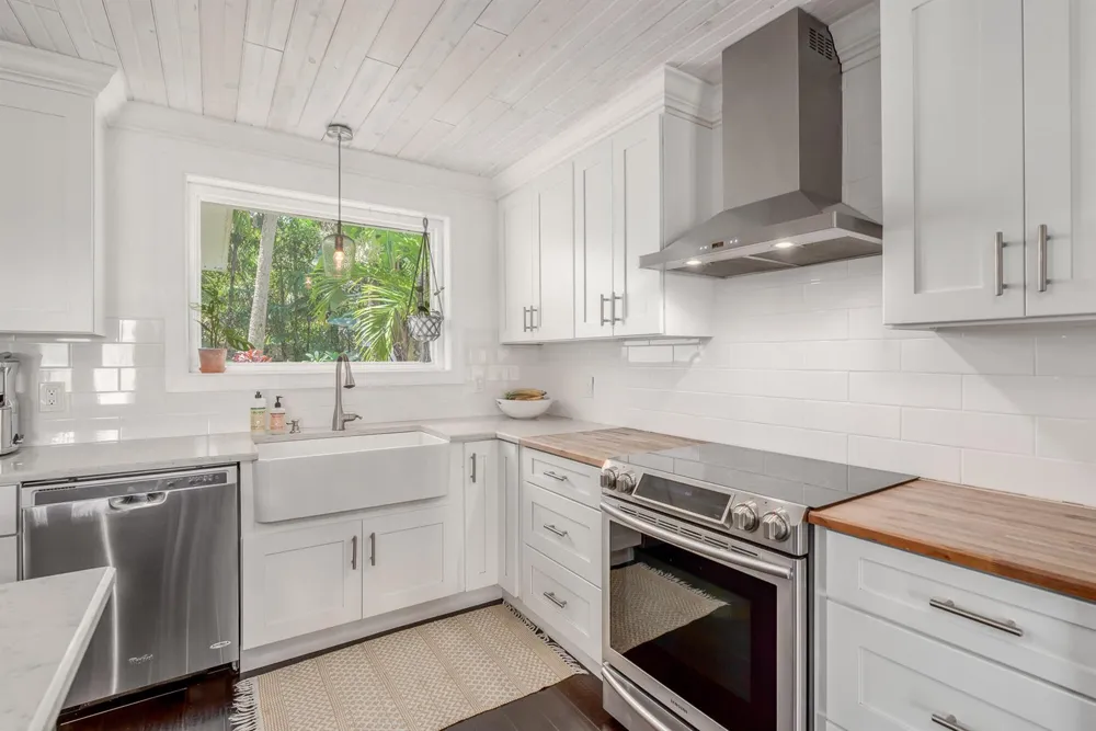 547 SW Riverview Street Stuart, FL 34994