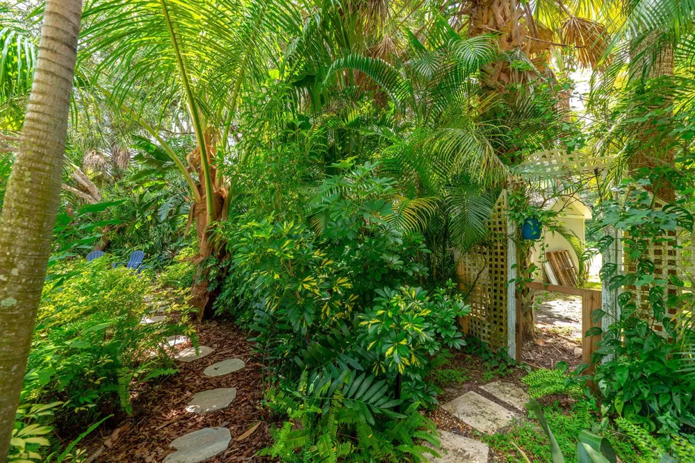 547 SW Riverview Street Stuart, FL 34994
