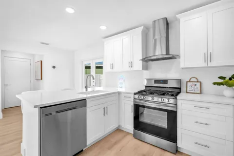 3308 E El Vedado Court
