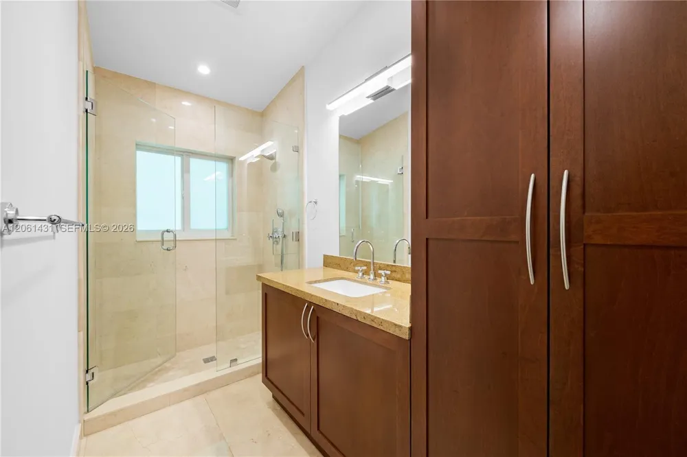 12200 SW 74th Ct Pinecrest, FL 33156