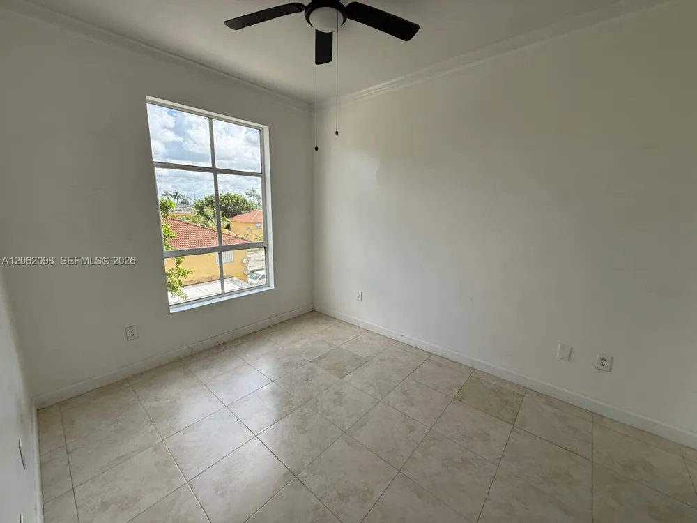 7420 W 20th Ave #355 Hialeah, FL 33016