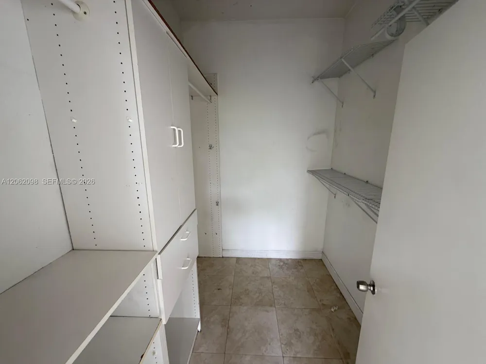7420 W 20th Ave #355 Hialeah, FL 33016
