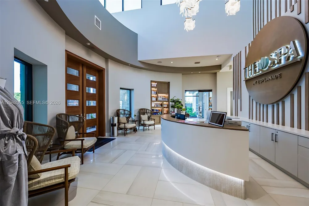 15756 Modena Street Naples, FL 34114