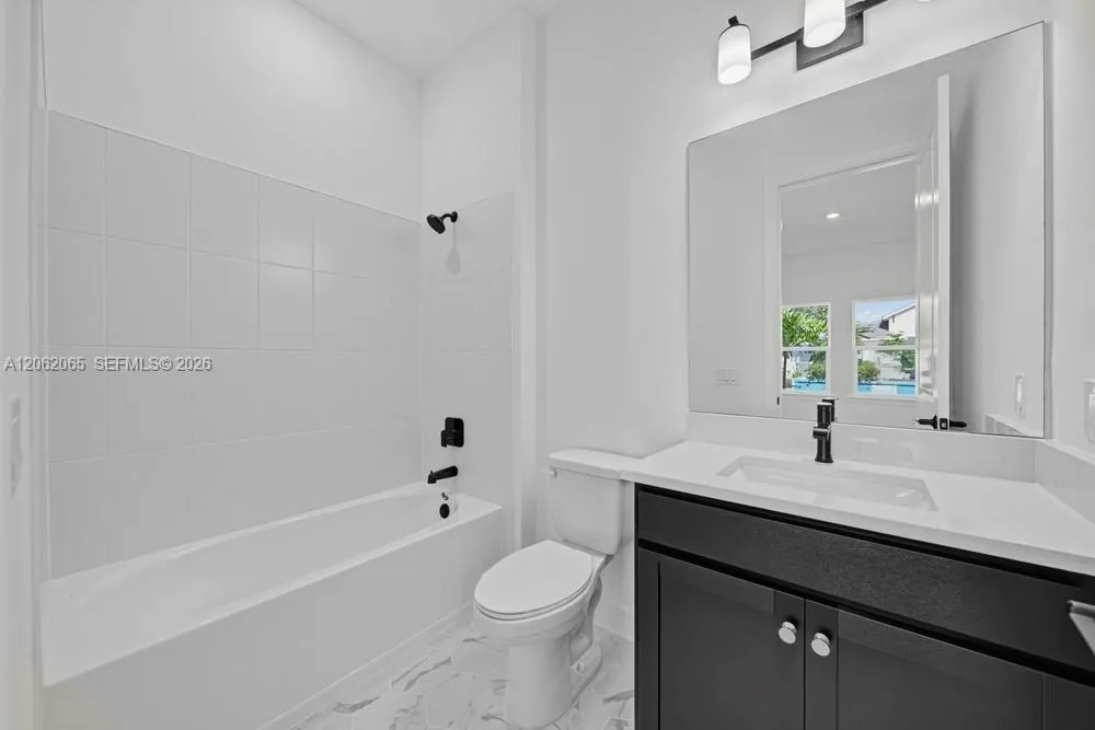 15756 Modena Street Naples, FL 34114
