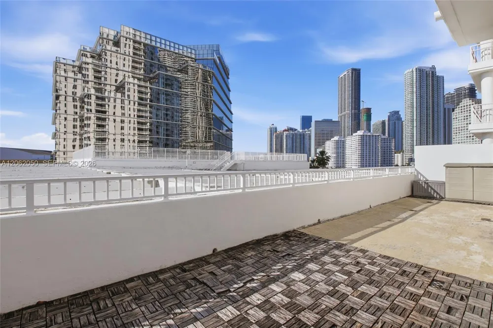701 Brickell Key Blvd #610 Miami, FL 33131