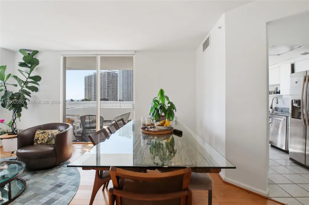 701 Brickell Key Blvd #610 Miami, FL 33131