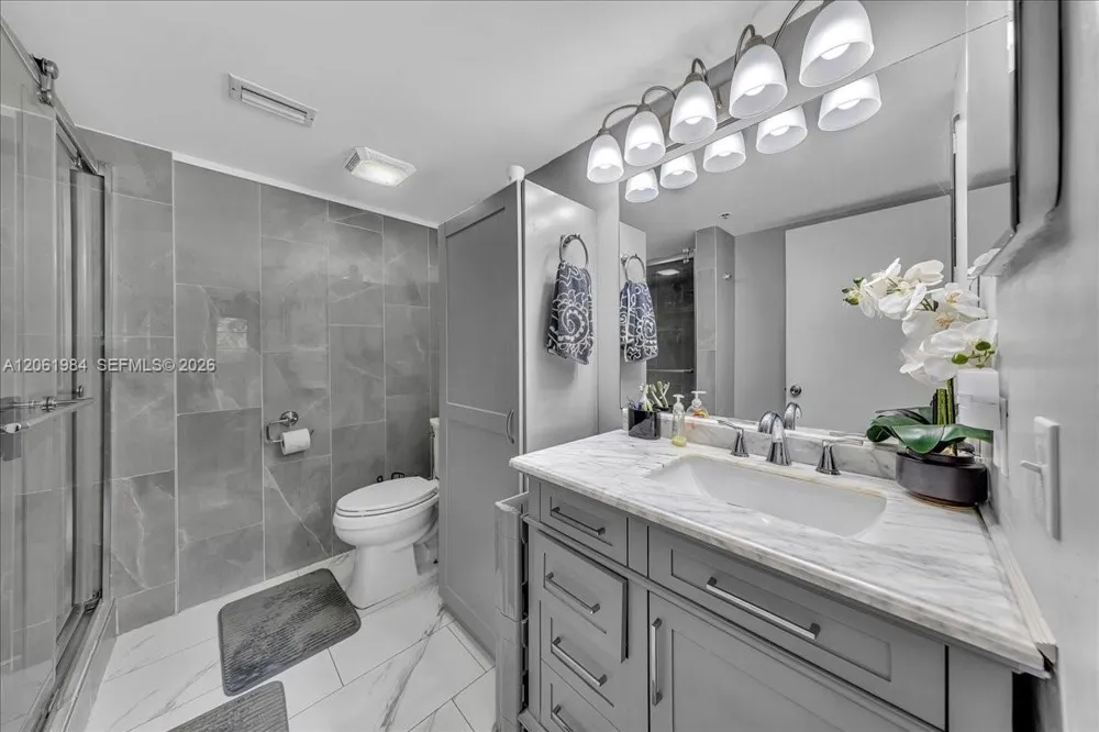 2240 Cypress Bend Dr #204 Pompano Beach, FL 33069